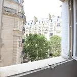 Beautiful Bright Apt In The 16Th Paris