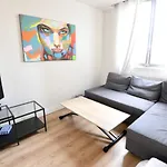 Beautiful Bright Apt In The 16Th Paris